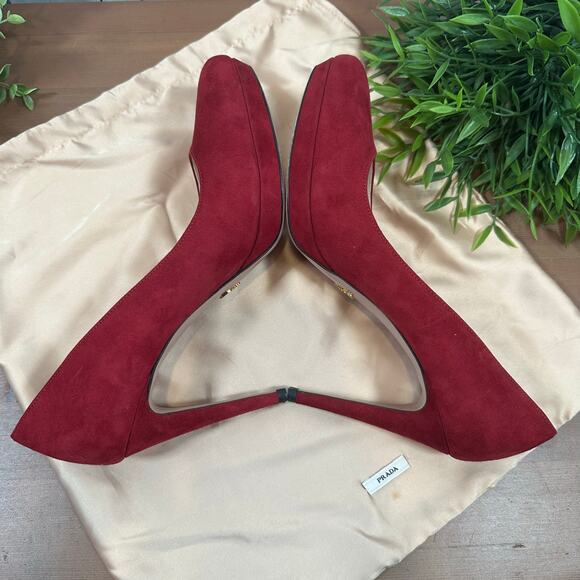 Prada Women's Red Suede leather Pumps Heels Size 38 US 8 - Picture 5 of 9